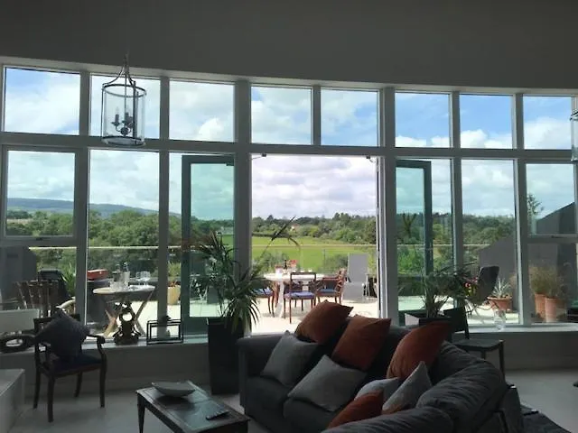 Beautiful Penthouse Apartment Dublin 18